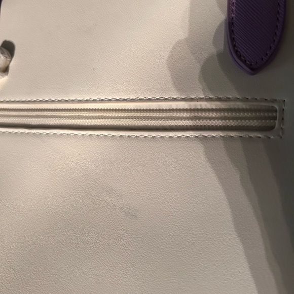 Adorable floral print handbag for the summer ☀️ - Picture 4 of 7